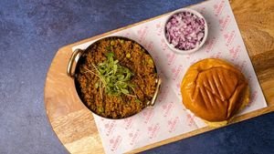 KEEMA PAV